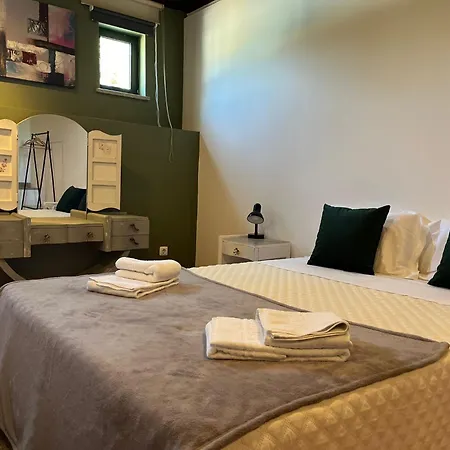 Quinta Santo Antonio Do Rio Farm stay